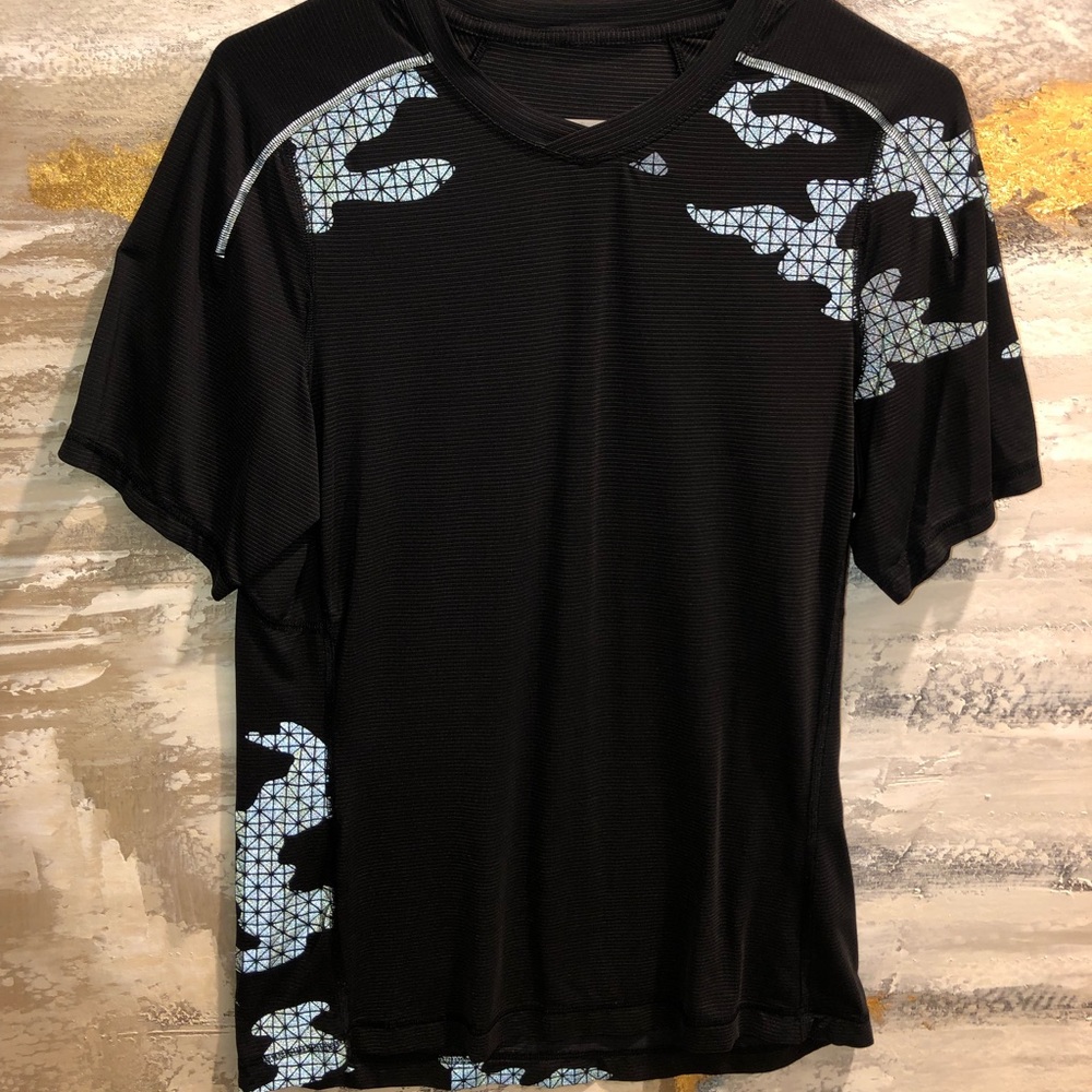 Reflective Metal Tech V Neck Short Sleeve